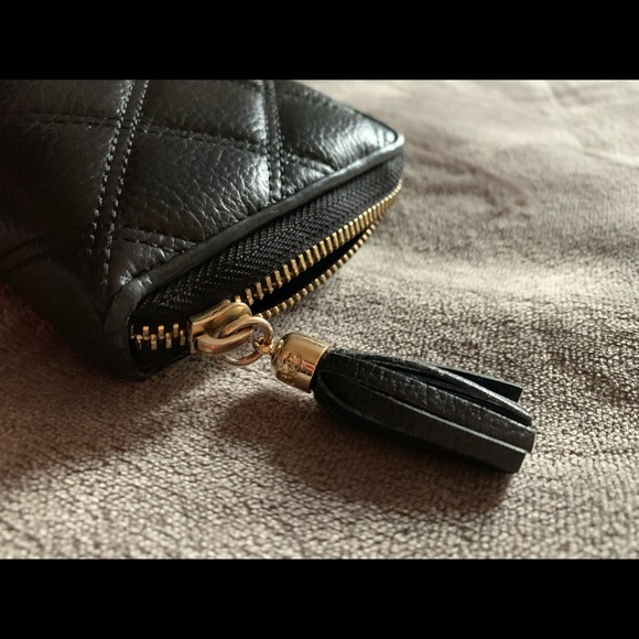 Cole Haan black leather zip around wallet - Picture 4 of 8